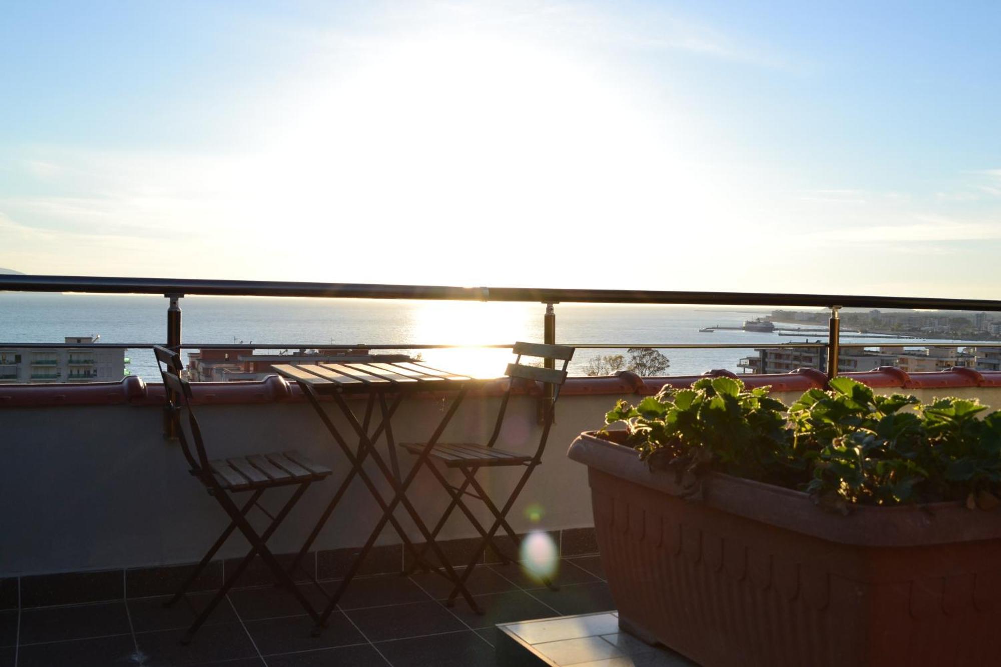 Seaview Penthouse Terrace & Private Garage Vlorë Exteriér fotografie
