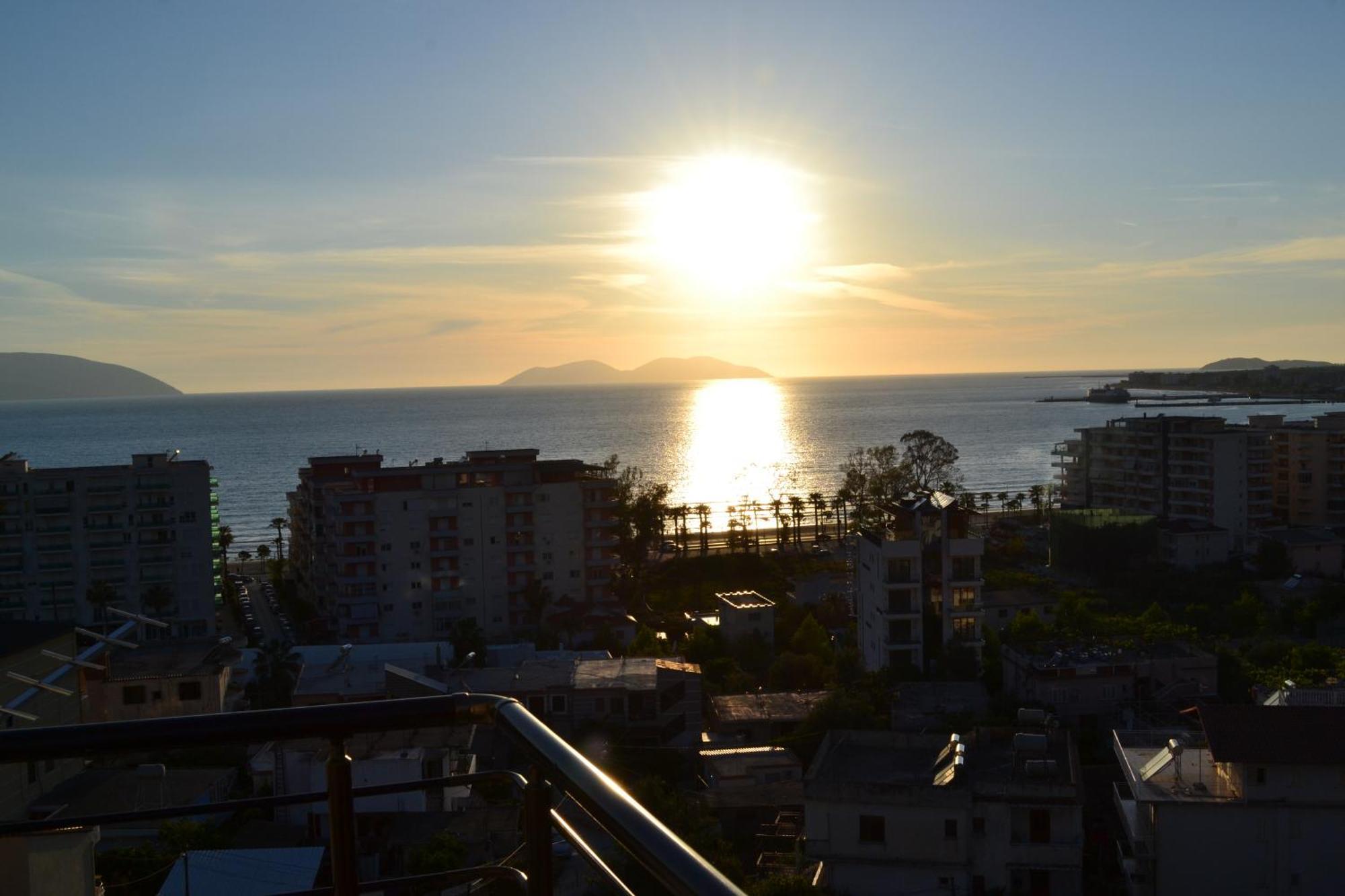 Seaview Penthouse Terrace & Private Garage Vlorë Exteriér fotografie